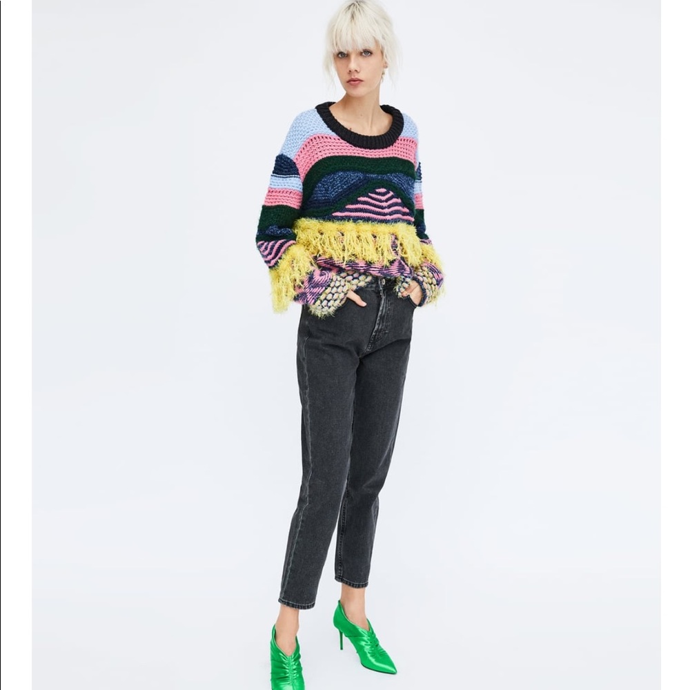 Zara Mom Fit Jeans size size Us 00 EUR 32